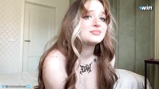 Big ass Tinder teen Egirl lose in truth or dare and masturbates for you. FaceTime call