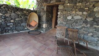 VLOG - Gran Canaria - First naked on the beach, then he fucks me in the shower.