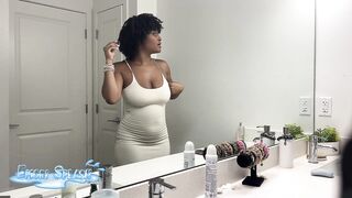 Squirting in my Car while I wait for my Date